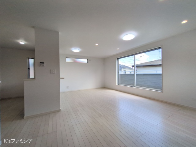 さいたま市見沼区大字小深作の新築戸建て内装写真 2025年7月31日撮影