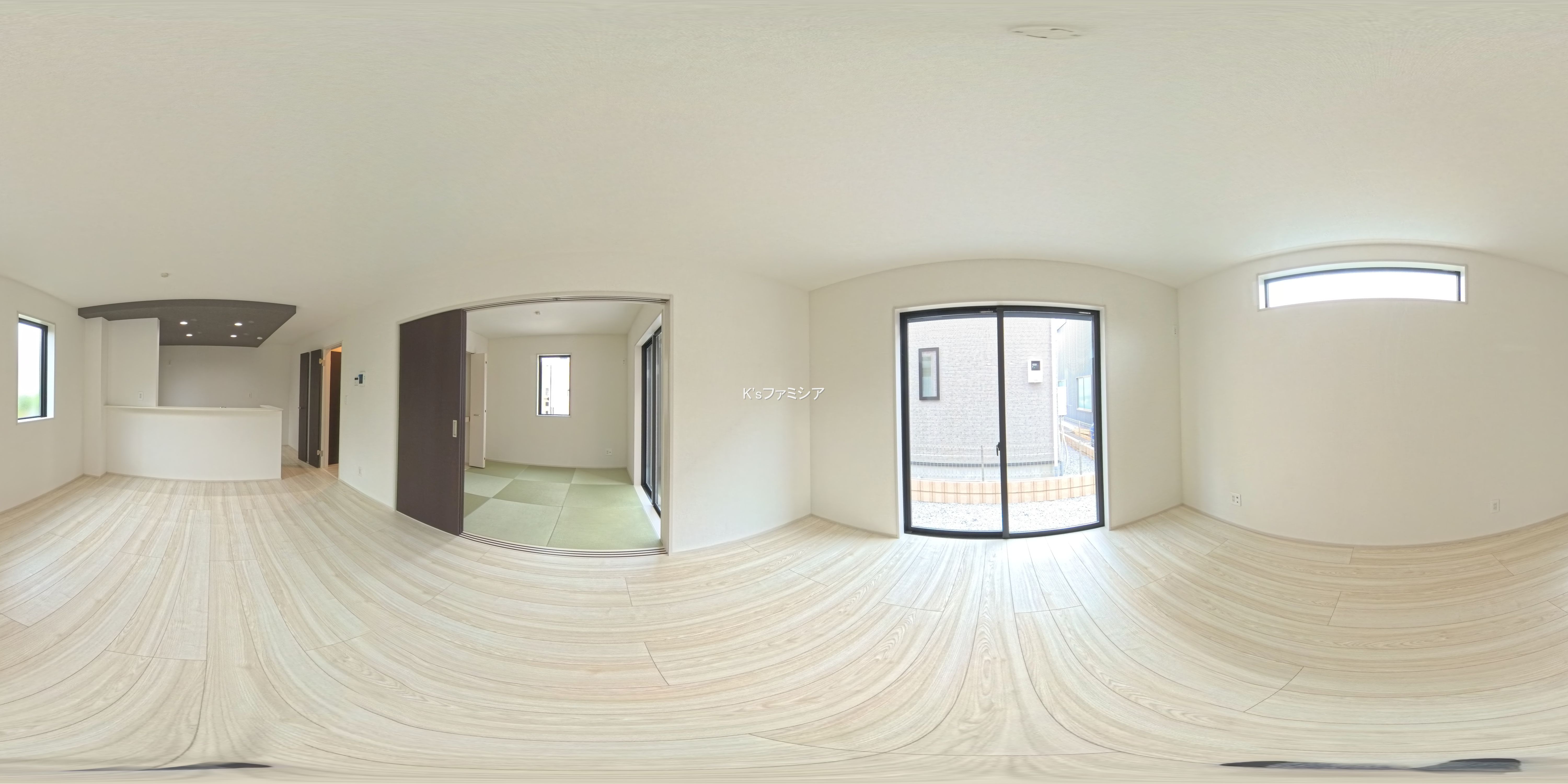 桶川市大字加納の新築戸建てパノラマ（リビング）写真 2025年9月12日撮影