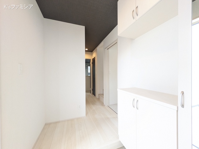 桶川市大字加納の新築戸建て玄関写真 2025年9月12日撮影