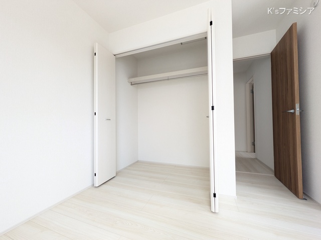 桶川市大字加納の新築戸建て収納(ウォークインクローゼット)写真 2025年7月31日撮影