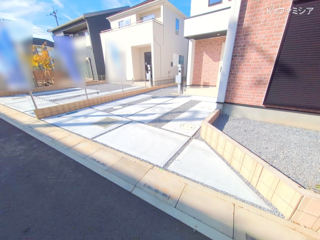 桶川市大字加納の新築戸建て完成写真 2025年11月12日撮影