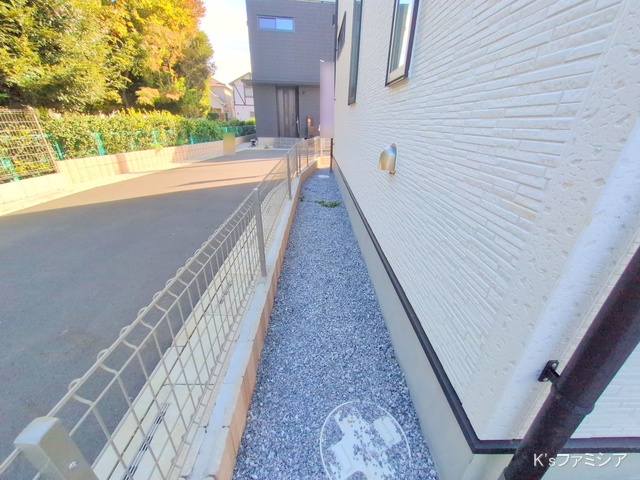 桶川市大字加納の新築戸建て完成写真 2025年11月12日撮影