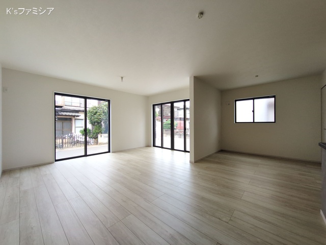 さいたま市岩槻区本丸１丁目の新築戸建て内装写真 2025年10月3日撮影