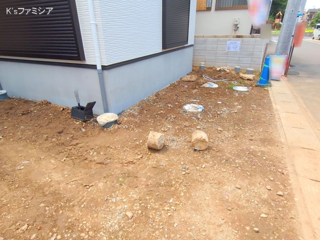 さいたま市岩槻区本丸１丁目の新築戸建て外構写真 2025年8月14日撮影