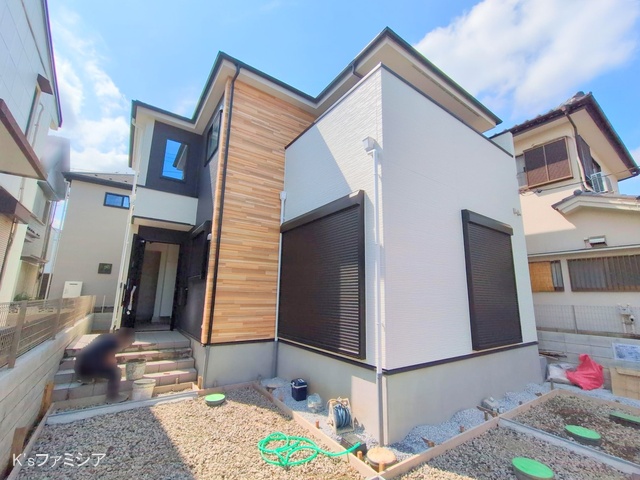 さいたま市岩槻区本丸１丁目の新築戸建て外構写真 2025年8月29日撮影