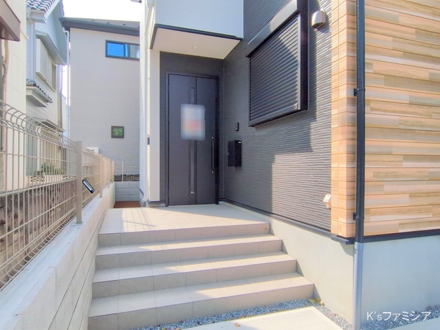 さいたま市岩槻区本丸１丁目の新築戸建て完成写真 2025年9月18日撮影