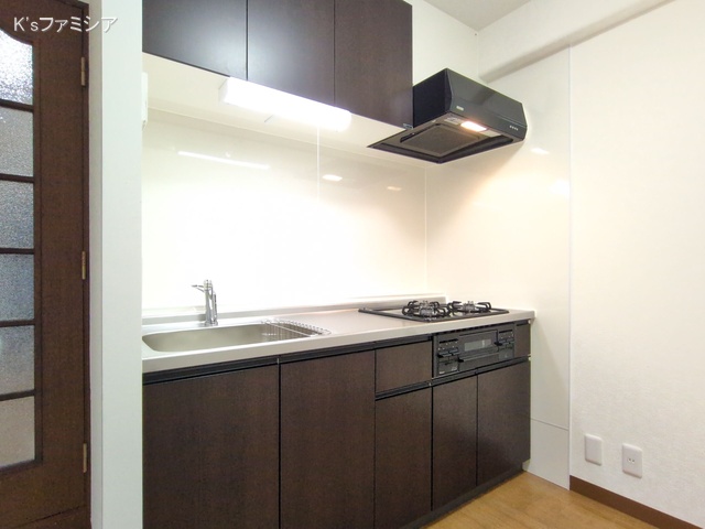 さいたま市緑区大字中尾のマンション『エンゼルハイム花月』キッチン写真 2025年7月1日撮影