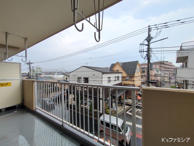 さいたま市緑区大字中尾のマンション『エンゼルハイム花月』バルコニー写真 2025年7月1日撮影