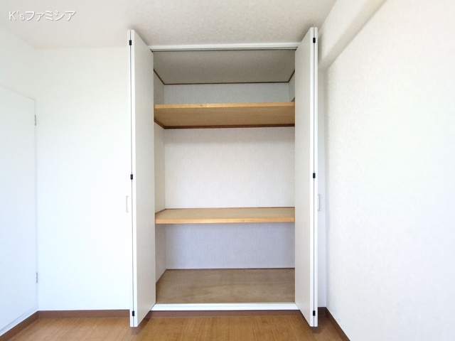 さいたま市緑区大字中尾のマンション『エンゼルハイム花月』収納(ウォークインクローゼット)写真 2025年7月1日撮影