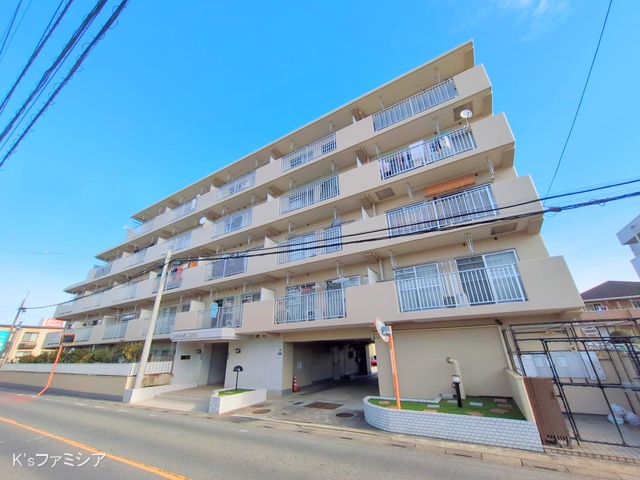 さいたま市緑区大字中尾のマンション『エンゼルハイム花月』外観写真 2025年1月27日撮影