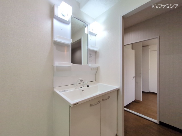 さいたま市緑区大字中尾のマンション『エンゼルハイム花月』洗面所写真 2025年7月1日撮影