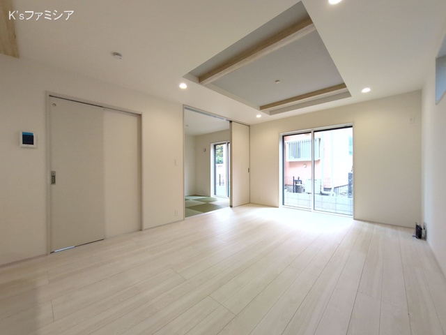 さいたま市見沼区大字大谷の新築戸建て内装写真 2025年11月13日撮影