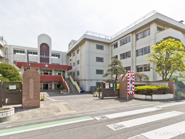 さいたま市立大牧小学校　距離2040m