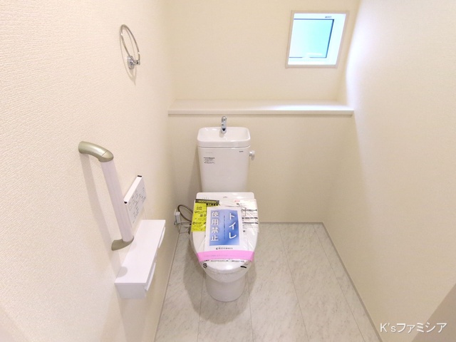 さいたま市緑区大字下山口新田の新築戸建てトイレ写真 2025年11月13日撮影