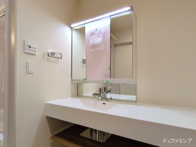 さいたま市緑区大字下山口新田の新築戸建て洗面所写真 2025年11月13日撮影