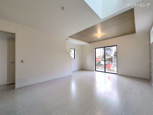 さいたま市緑区大字三室の新築戸建て内装写真 2025年11月27日撮影