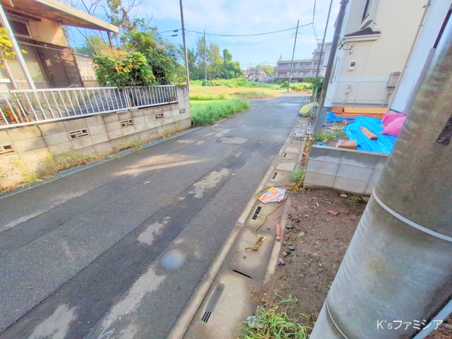 さいたま市緑区大字三室の新築戸建て外構写真 2025年10月2日撮影