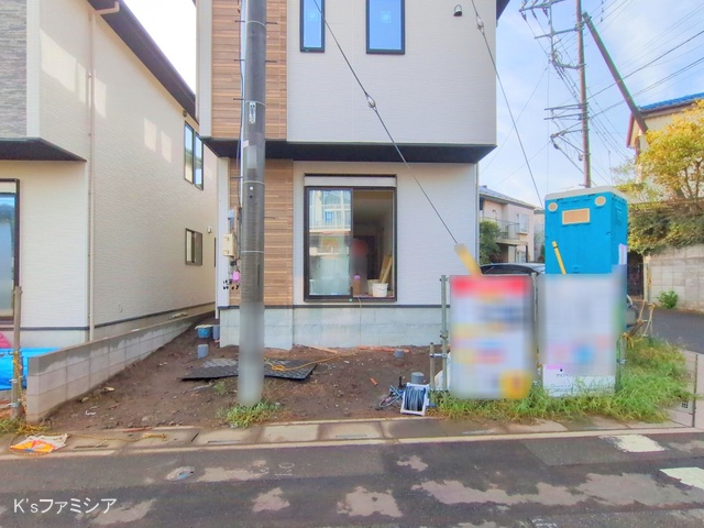 さいたま市緑区大字三室の新築戸建て外構写真 2025年10月2日撮影