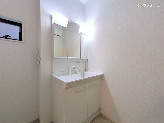 さいたま市緑区大字三室の新築戸建て洗面所写真 2025年11月27日撮影