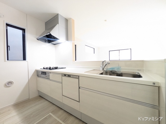 桶川市末広３丁目の新築戸建てキッチン写真 2025年10月9日撮影