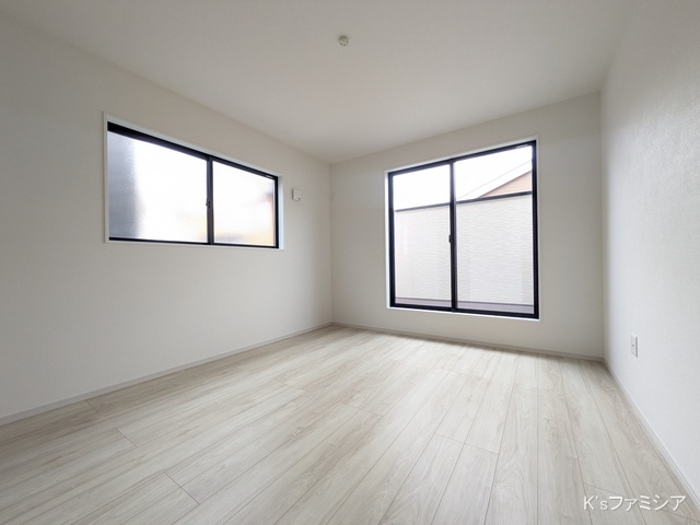 桶川市末広３丁目の新築戸建て居室メイン写真 2025年10月9日撮影