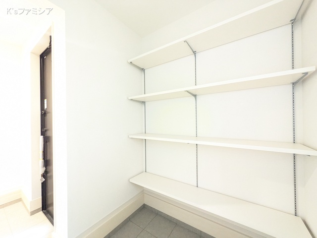 桶川市末広３丁目の新築戸建て玄関写真 2025年10月9日撮影