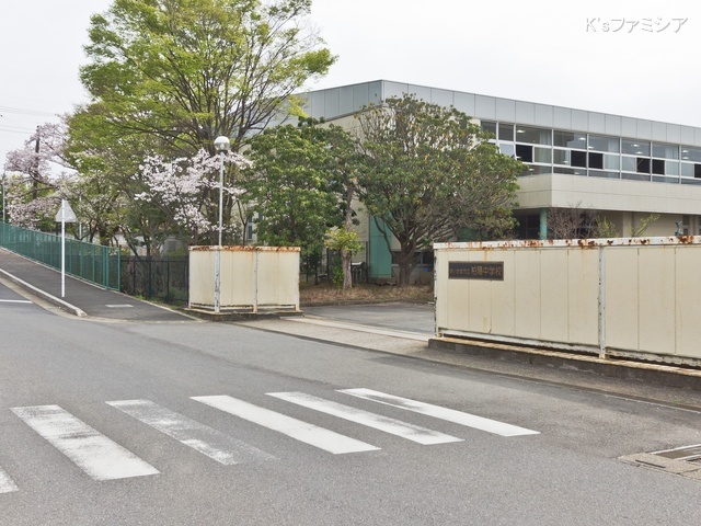 さいたま市立柏陽中学校　距離1300m
