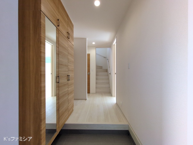 さいたま市岩槻区府内１丁目の新築戸建て玄関写真 2025年9月29日撮影