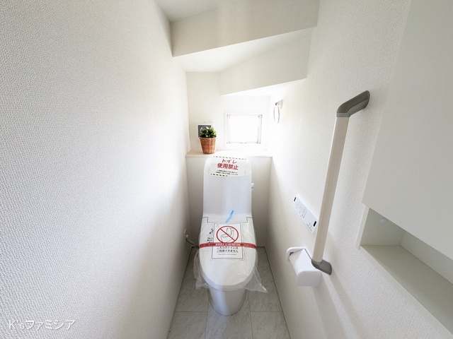 上尾市大字瓦葺の新築戸建てトイレ写真 2025年11月10日撮影