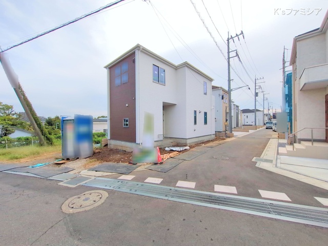 上尾市大字瓦葺の新築戸建て外構写真 2025年10月3日撮影