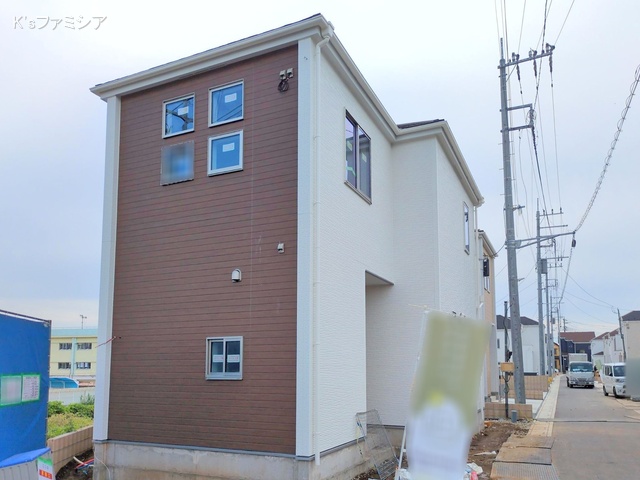 上尾市大字瓦葺の新築戸建て外構写真 2025年10月3日撮影