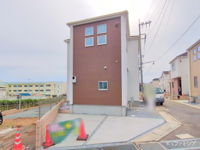 上尾市大字瓦葺の新築戸建て完成写真 2025年11月5日撮影