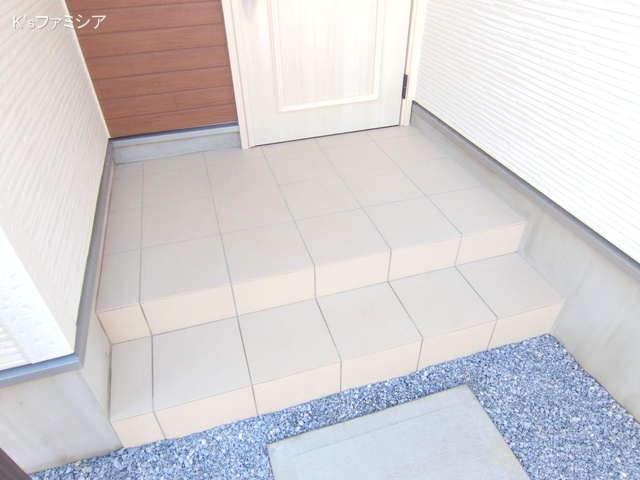 上尾市大字瓦葺の新築戸建て完成写真 2025年11月10日撮影