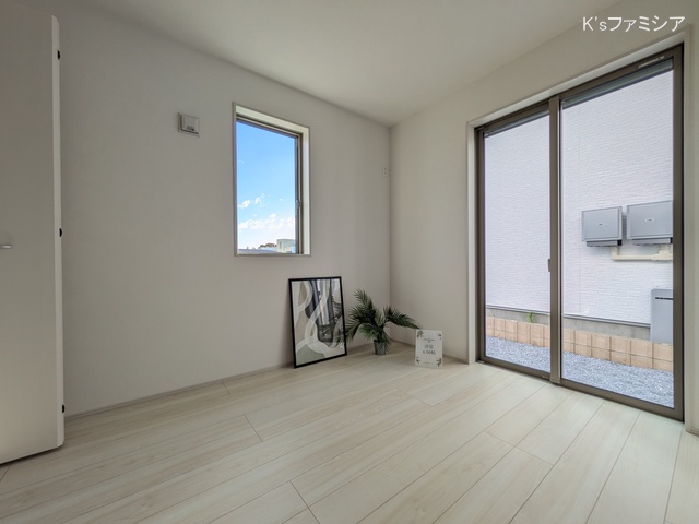 上尾市大字瓦葺の新築戸建て居室サブ写真 2025年11月10日撮影