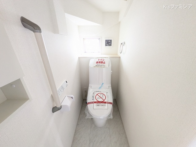 上尾市大字瓦葺の新築戸建てトイレ写真 2025年11月10日撮影