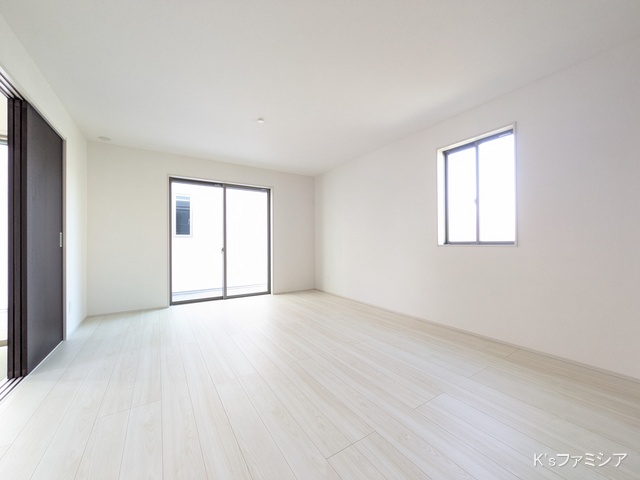 上尾市大字瓦葺の新築戸建てリビング写真 2025年11月10日撮影