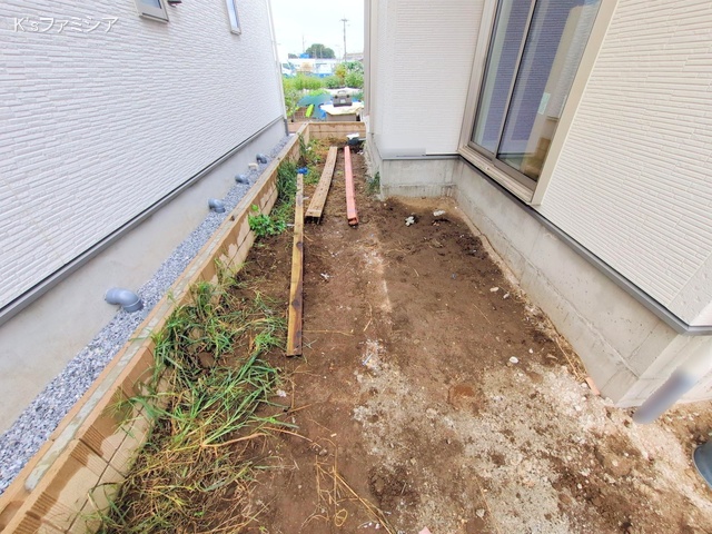 上尾市大字瓦葺の新築戸建て外構写真 2025年10月16日撮影