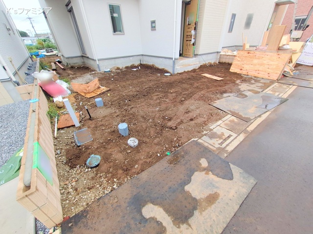 上尾市大字瓦葺の新築戸建て外構写真 2025年10月16日撮影