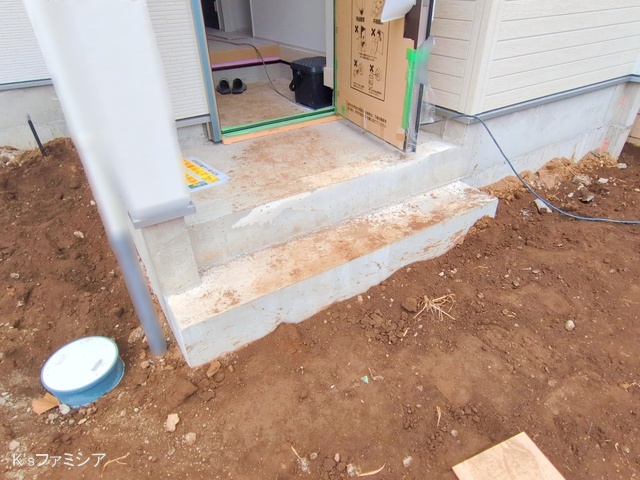 上尾市大字瓦葺の新築戸建て外構写真 2025年10月16日撮影