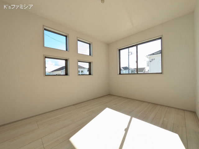 上尾市大字瓦葺の新築戸建て居室サブ写真 2025年11月10日撮影