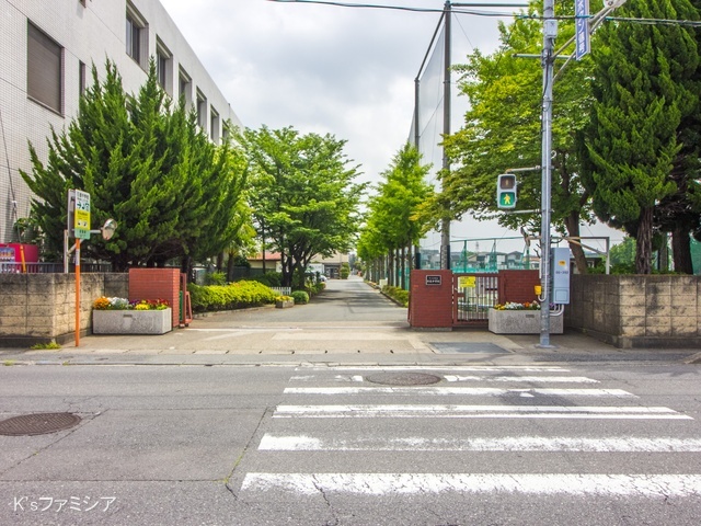さいたま市立日進中学校　距離820m