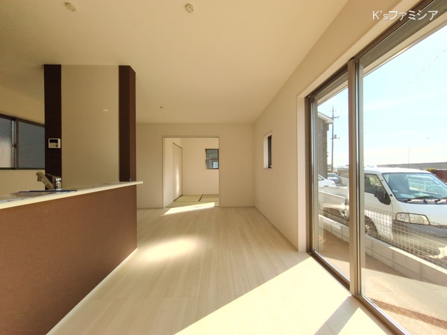 さいたま市岩槻区西原台２丁目の新築戸建て内装写真 2025年11月27日撮影