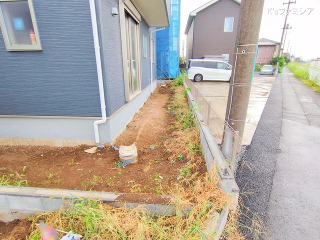 さいたま市岩槻区西原台２丁目の新築戸建て外構写真 2025年10月1日撮影