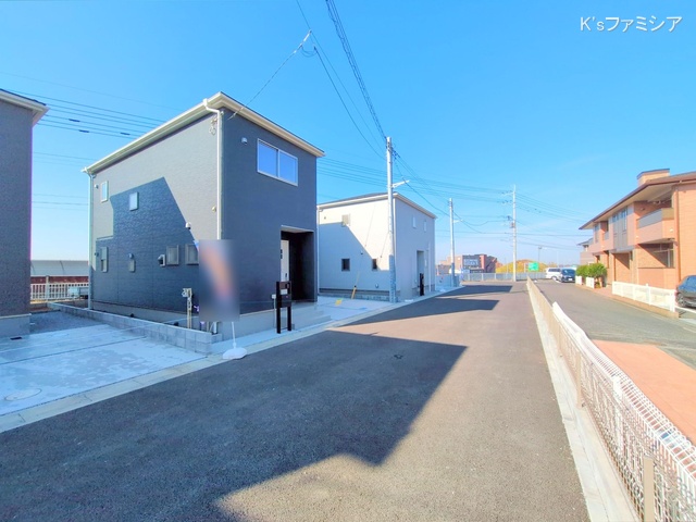 さいたま市岩槻区西原台２丁目の新築戸建て完成写真 2025年11月27日撮影