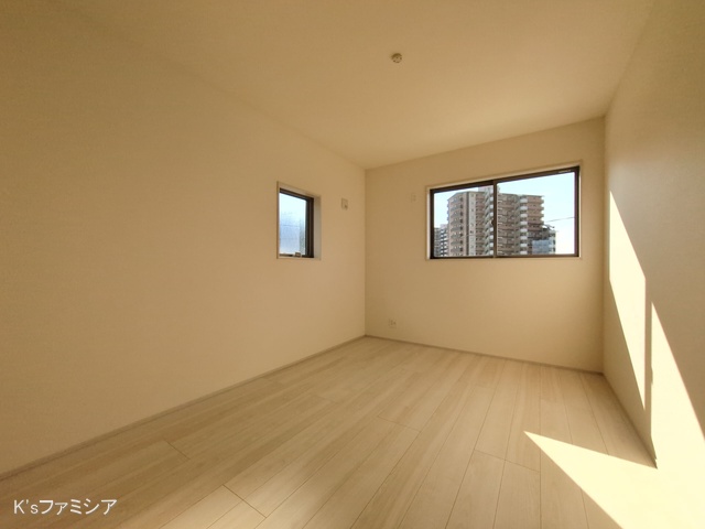 さいたま市岩槻区西原台２丁目の新築戸建て居室サブ写真 2025年11月27日撮影