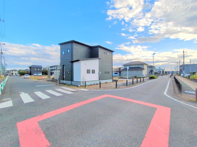 北足立郡伊奈町内宿台５丁目の新築戸建て外構写真 2025年10月27日撮影