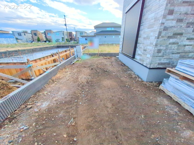 北足立郡伊奈町内宿台５丁目の新築戸建て外構写真 2025年10月27日撮影