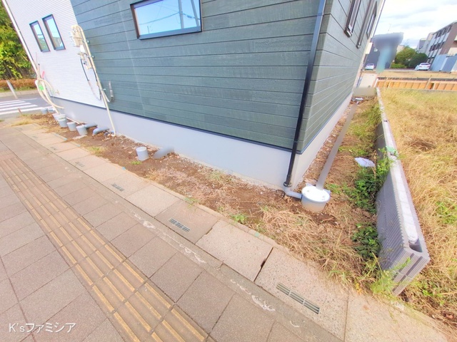 北足立郡伊奈町内宿台５丁目の新築戸建て外構写真 2025年10月27日撮影