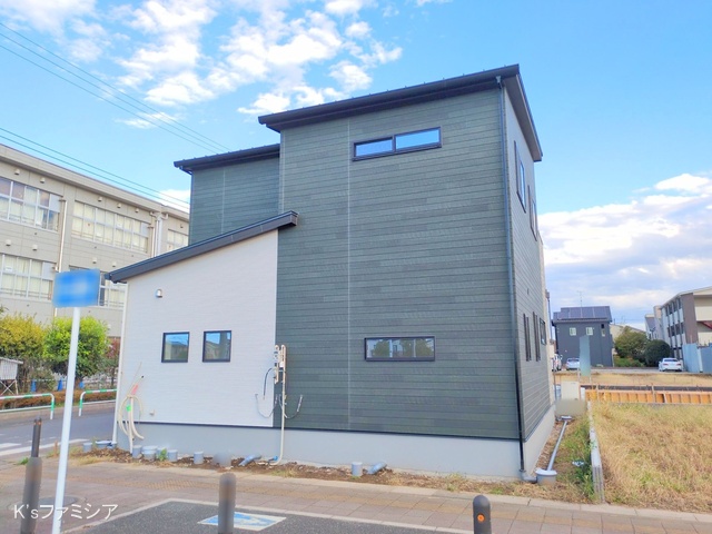 北足立郡伊奈町内宿台５丁目の新築戸建て外構写真 2025年10月27日撮影