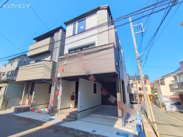 さいたま市緑区太田窪１丁目 新築戸建ての完成写真